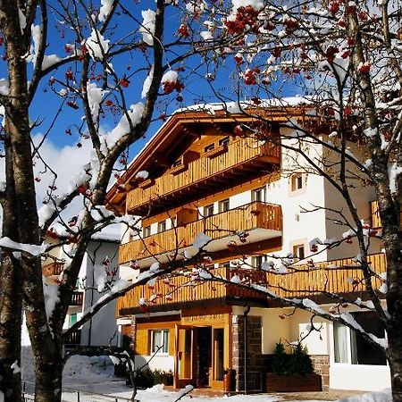 Residence Adler Сан-Мартіно-ді-Кастроцца Екстер'єр фото