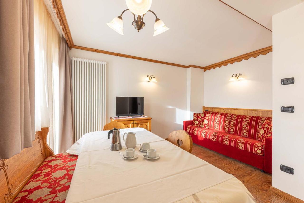 Residence Adler Сан-Мартіно-ді-Кастроцца Екстер'єр фото