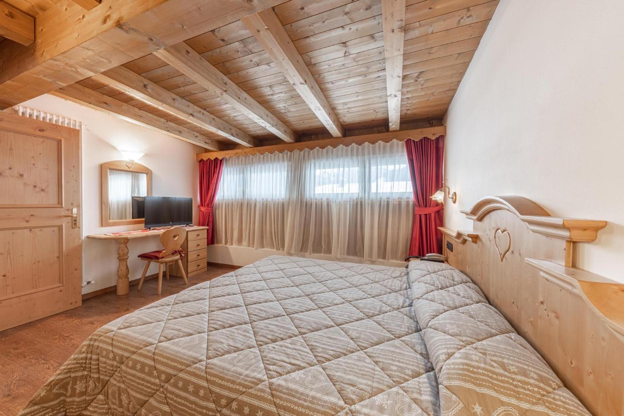 Residence Adler Сан-Мартіно-ді-Кастроцца Екстер'єр фото
