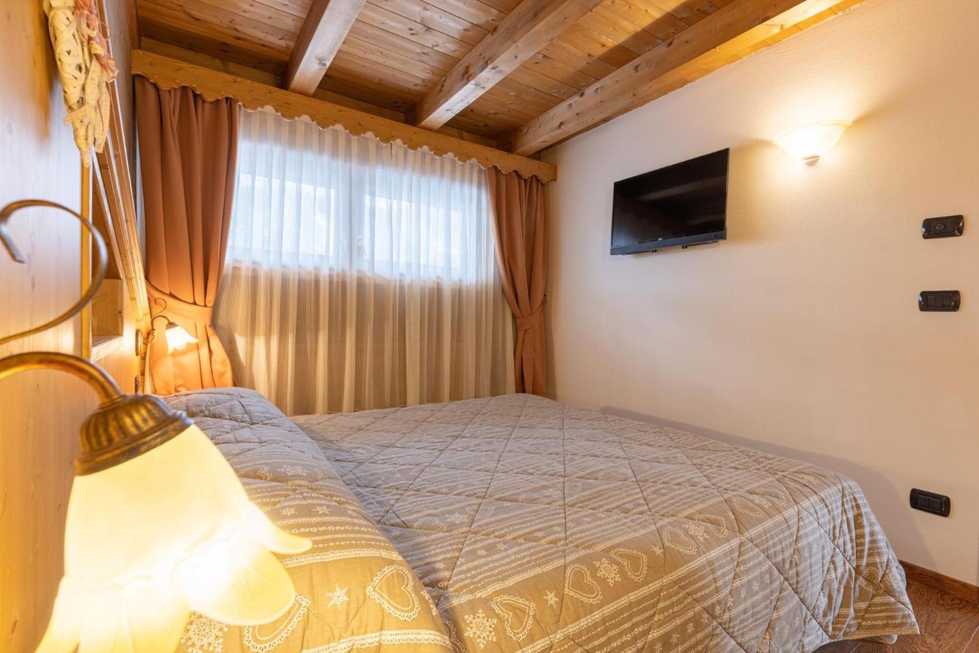 Residence Adler Сан-Мартіно-ді-Кастроцца Екстер'єр фото