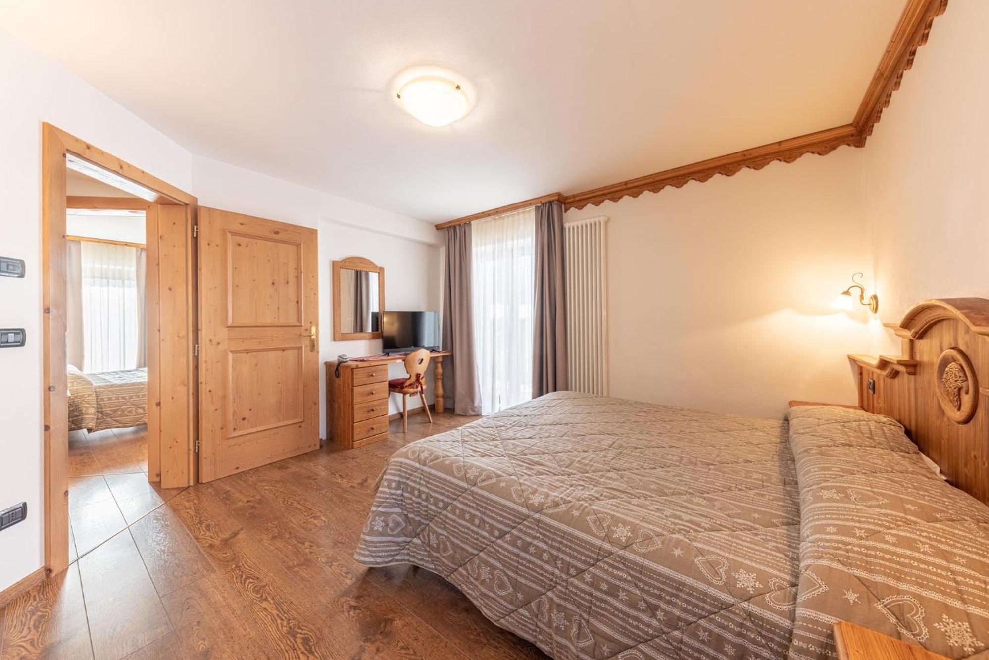 Residence Adler Сан-Мартіно-ді-Кастроцца Екстер'єр фото